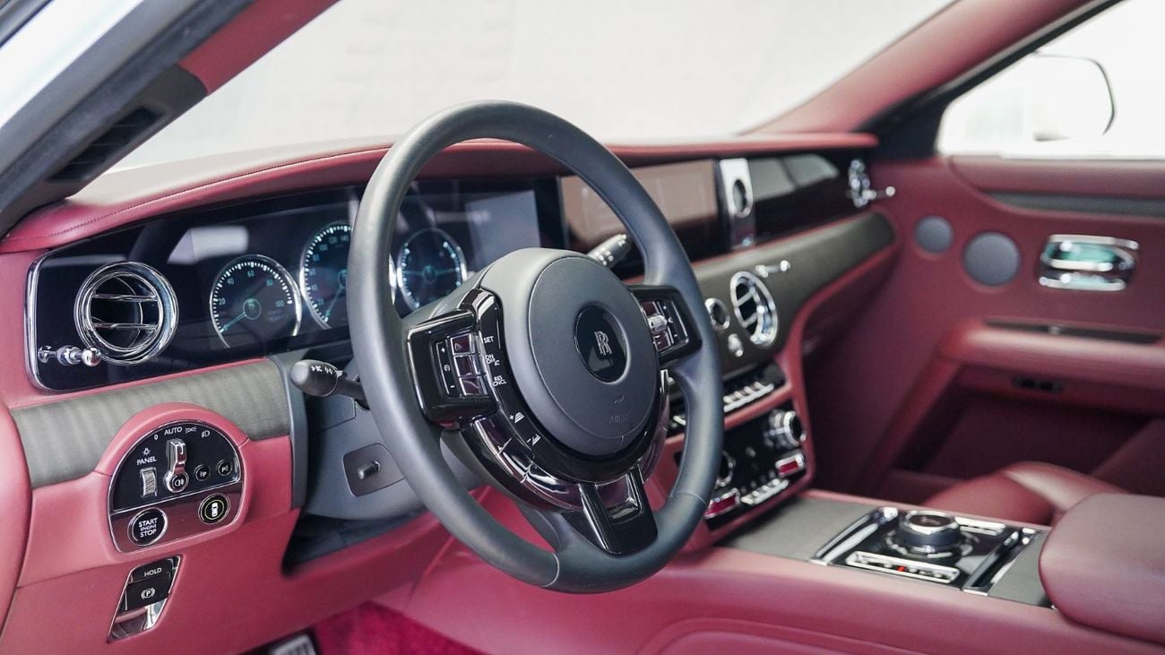 رولز رويس جوست Silver Badge | AED 12,993 PM | Up to 3 Years Unlimited Warranty | GCC