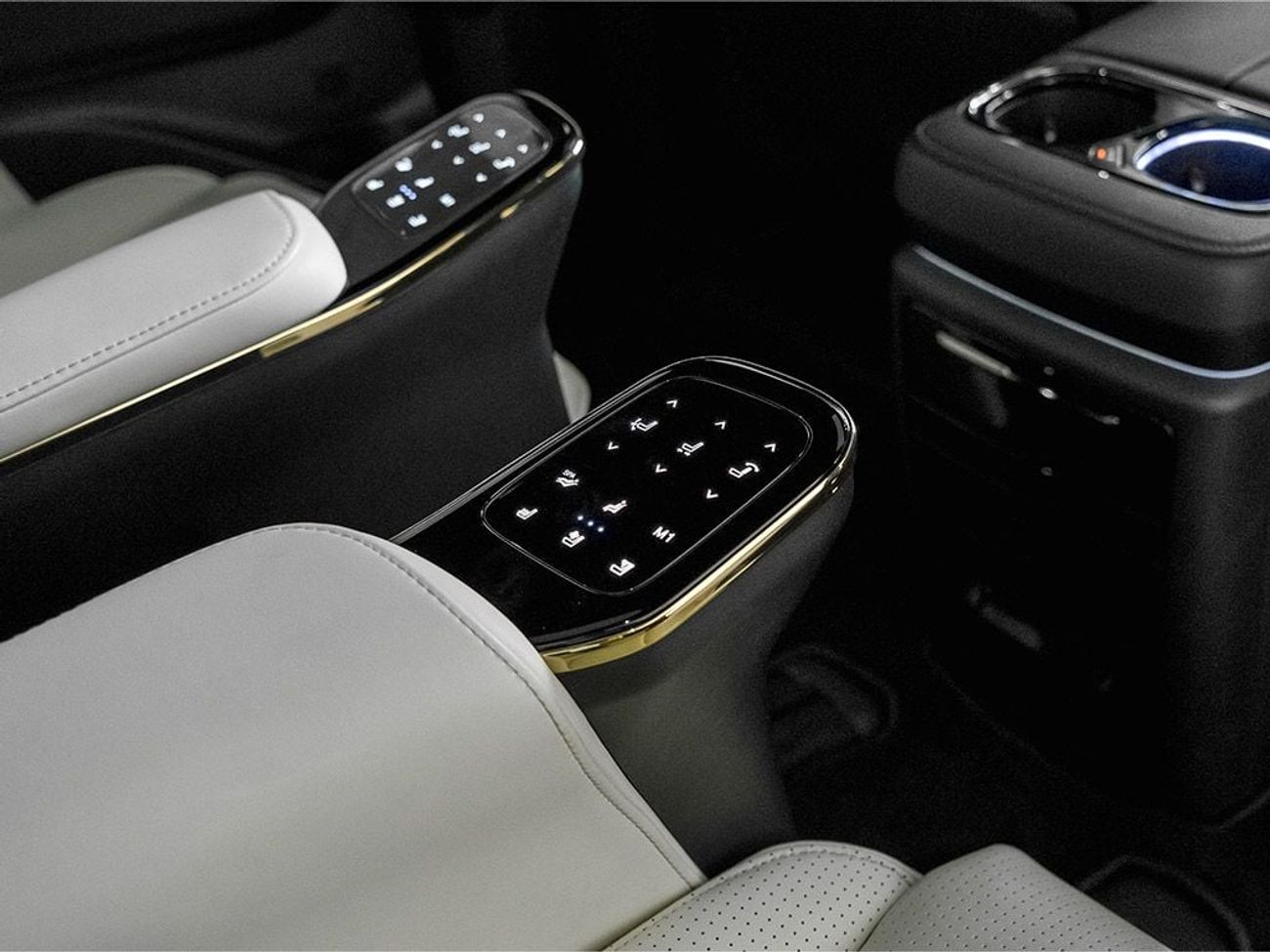 جي إي سي M8 2026 GAC M8 GT / 5 Years Warranty