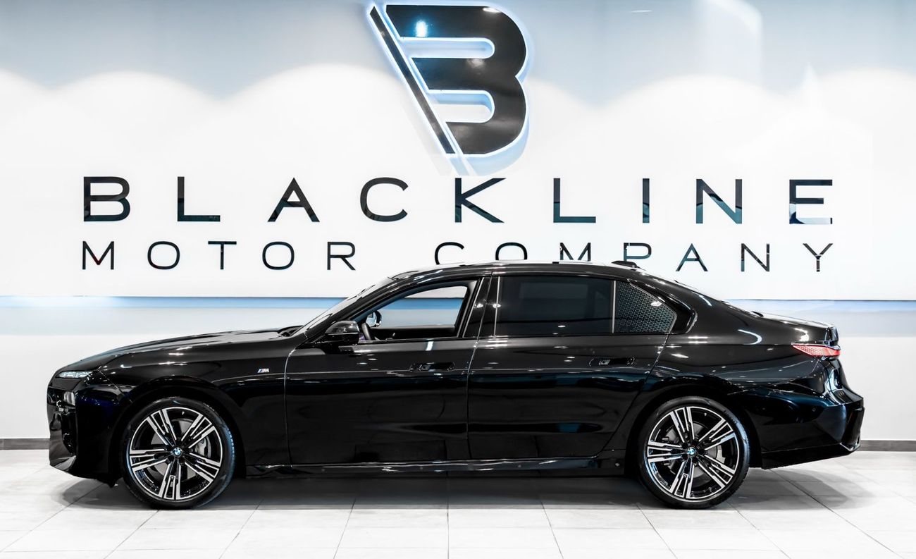 BMW 740Li 2023 BMW 740i, 2028 BMW Warranty + Service Contract, Low KMs, GCC