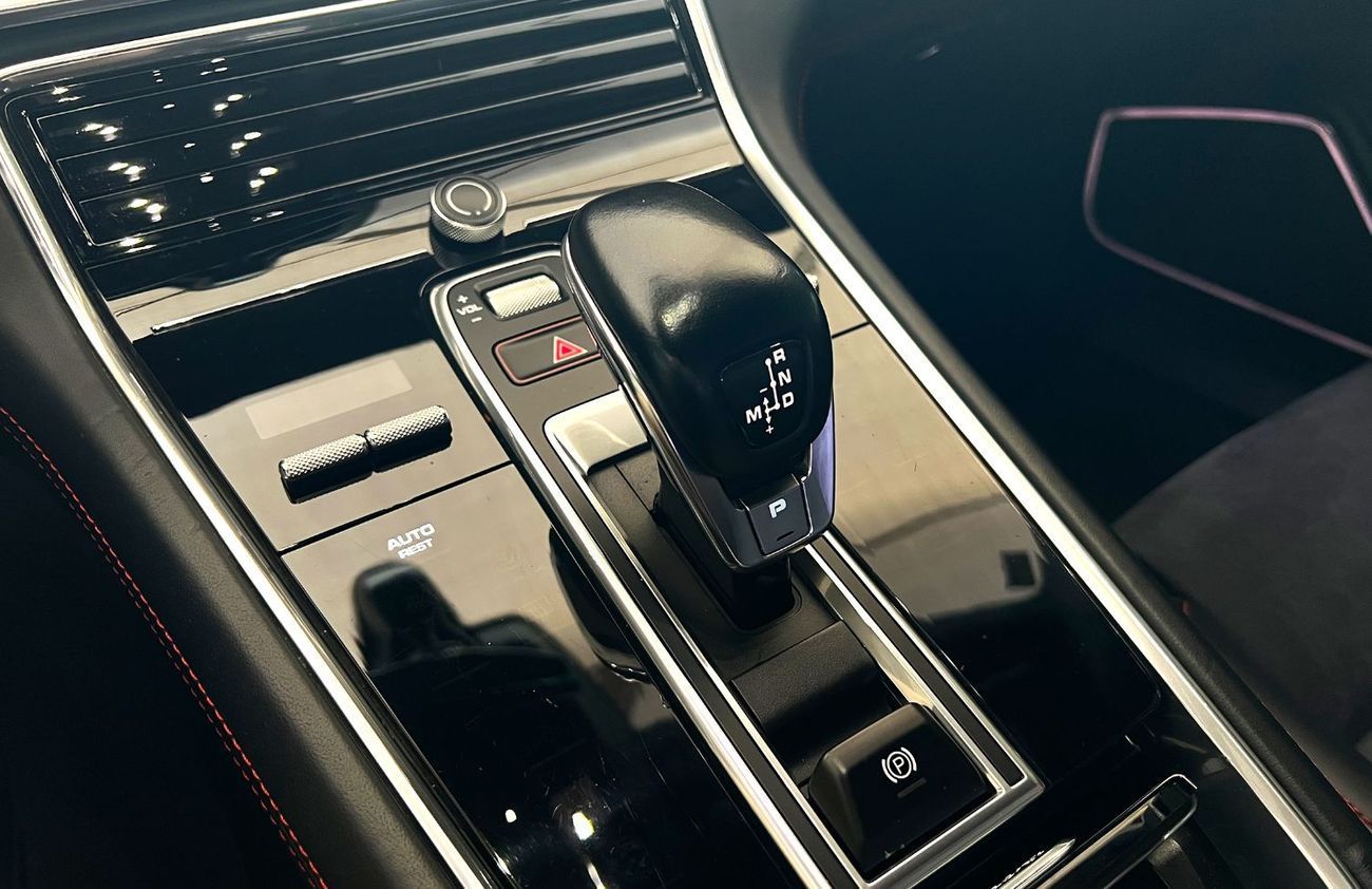 Porsche Panamera GTS 4.0L (475 HP) GTS 2020 American Specification