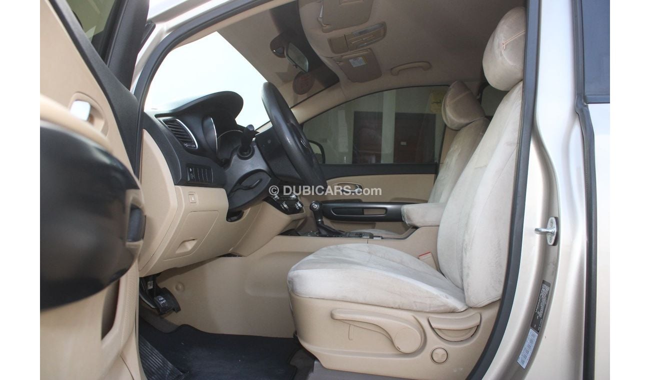 كيا كارنيفال كيا كرنفال 2016 خليجي بحالة ممتازة بدون صبغ بدون حوادث