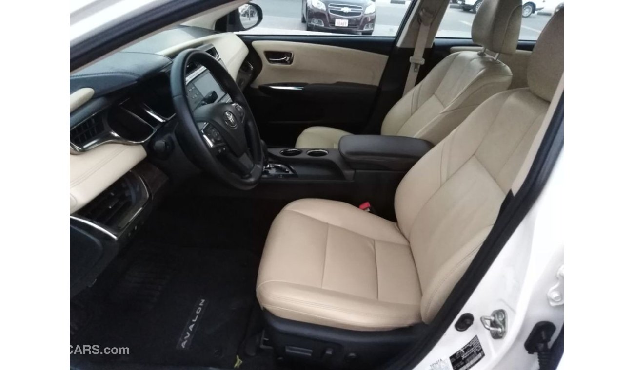 تويوتا افالون تويوتا أفالون ٢٠١٤ خليجي بحالة ممتازة للبيع