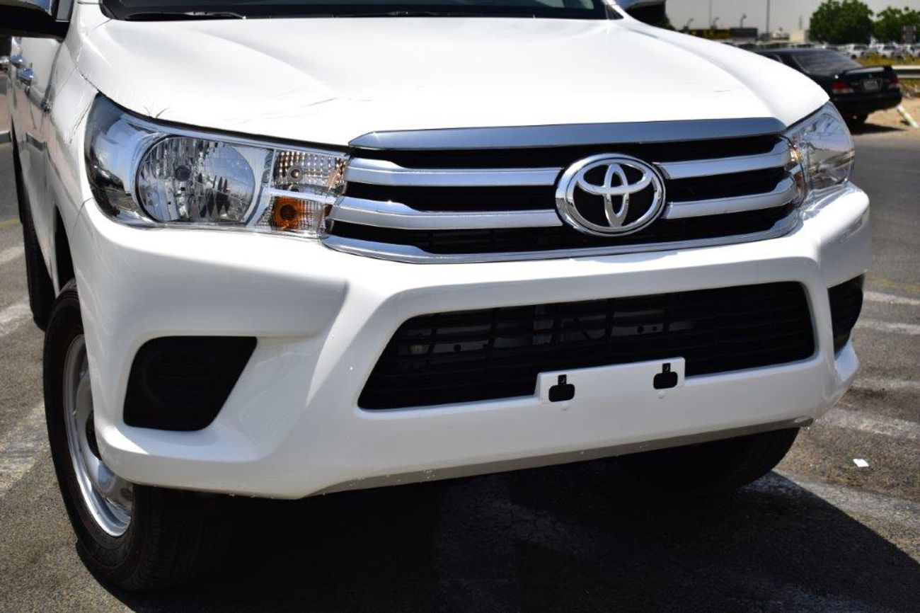 تويوتا هيلوكس GL 2.4L Double Cab Utility