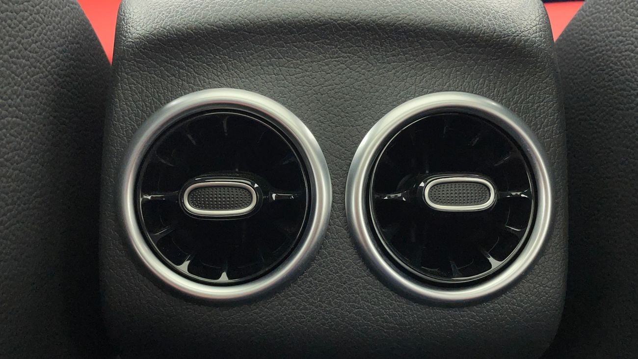 Mercedes-Benz GLB 250 PREMIUM PLUS AMG 2 | Zero Down Payment | Home Test Drive