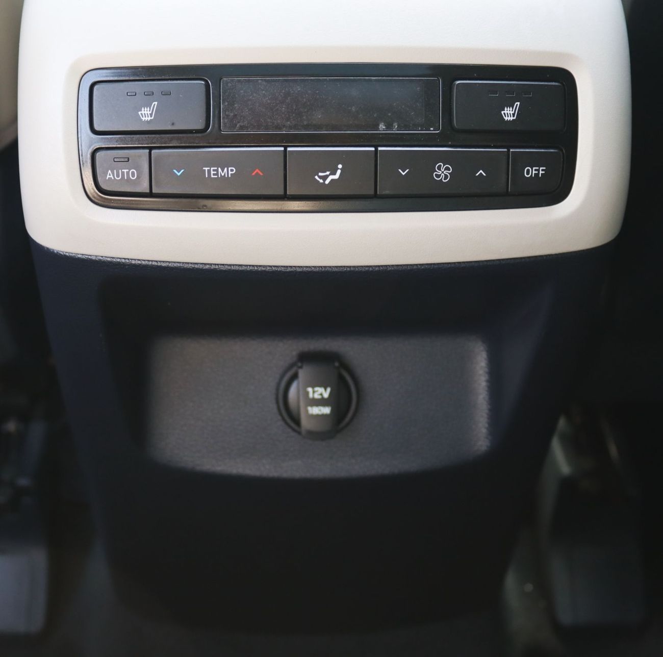 هيونداي باليساد هيونداى باليساد 2022 - خليجى -7 مقاعد -6سلندر- كاميرا 360 - سقف بانوراما -3.8L-   بحاله ممتازه