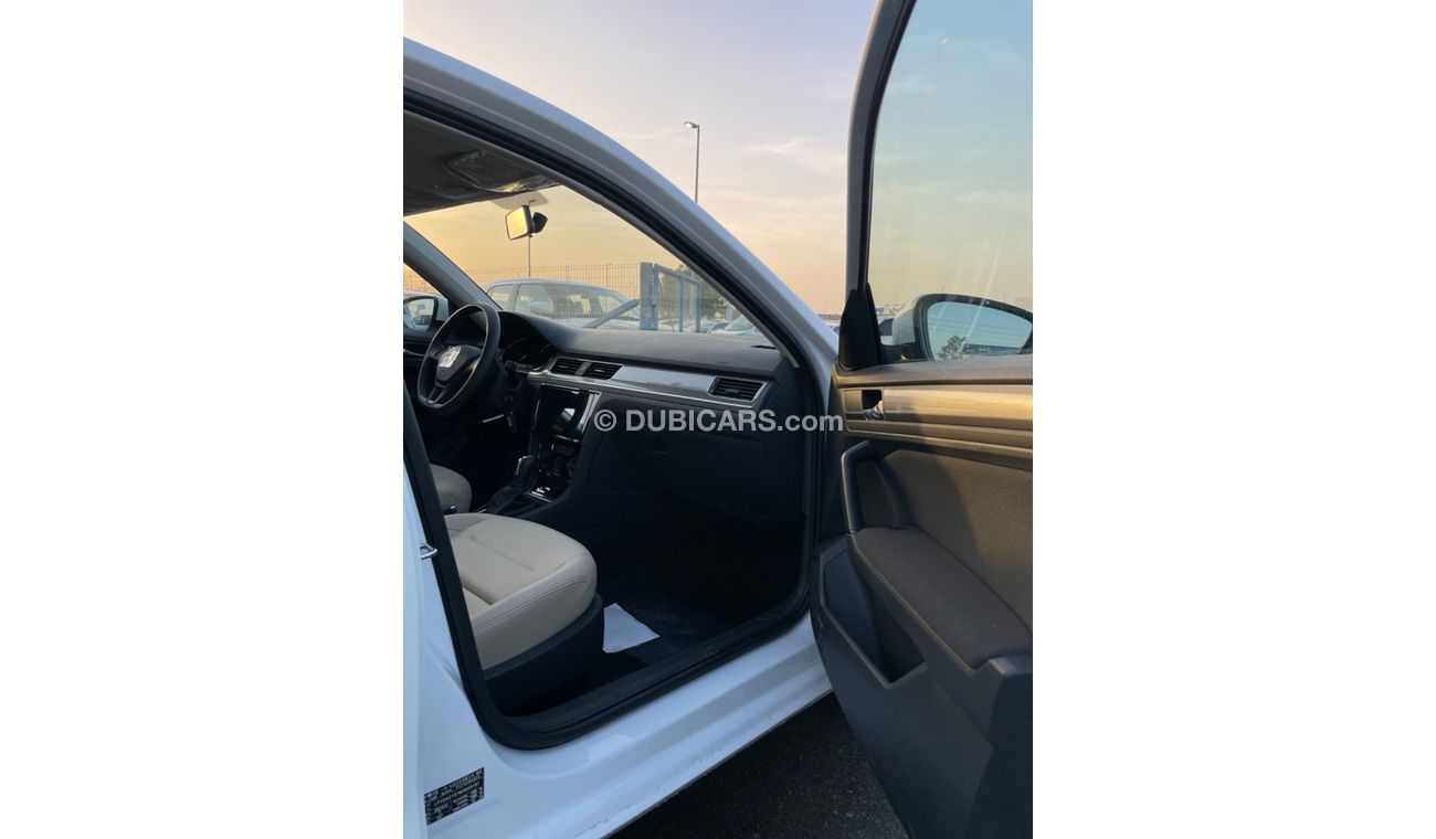 Volkswagen Bora VOLKSWAGEN BORA FWD 2022