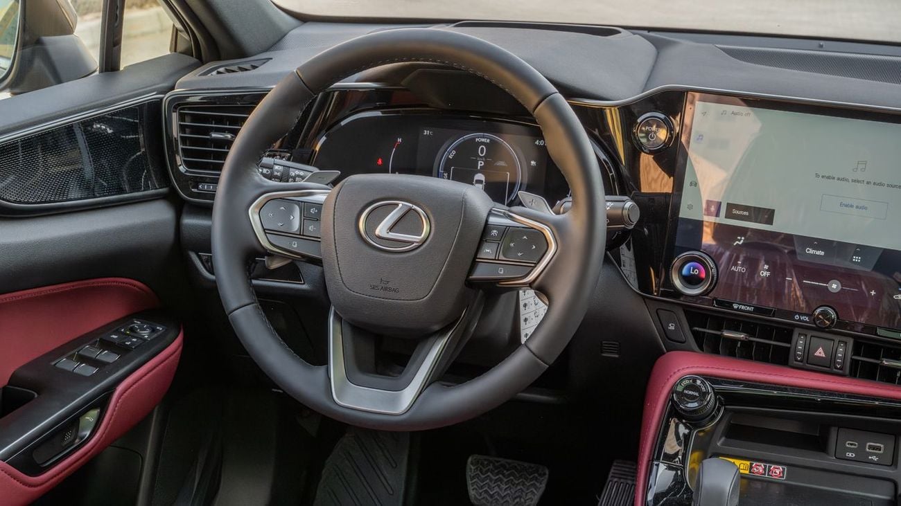 Lexus NX350h Hybrid 2.5L LEXUS NX350h 2.5L -2025YM