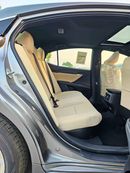 Toyota Camry E PLUS / HYBRID / 2.5L V4 PETROL / DRIVER PWR SEAT / SUNROOF (CODE # E PLUS)