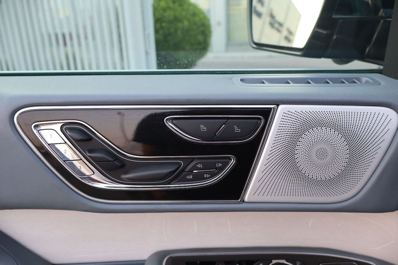 لينكولن نافيجاتور Presidential 3.5L