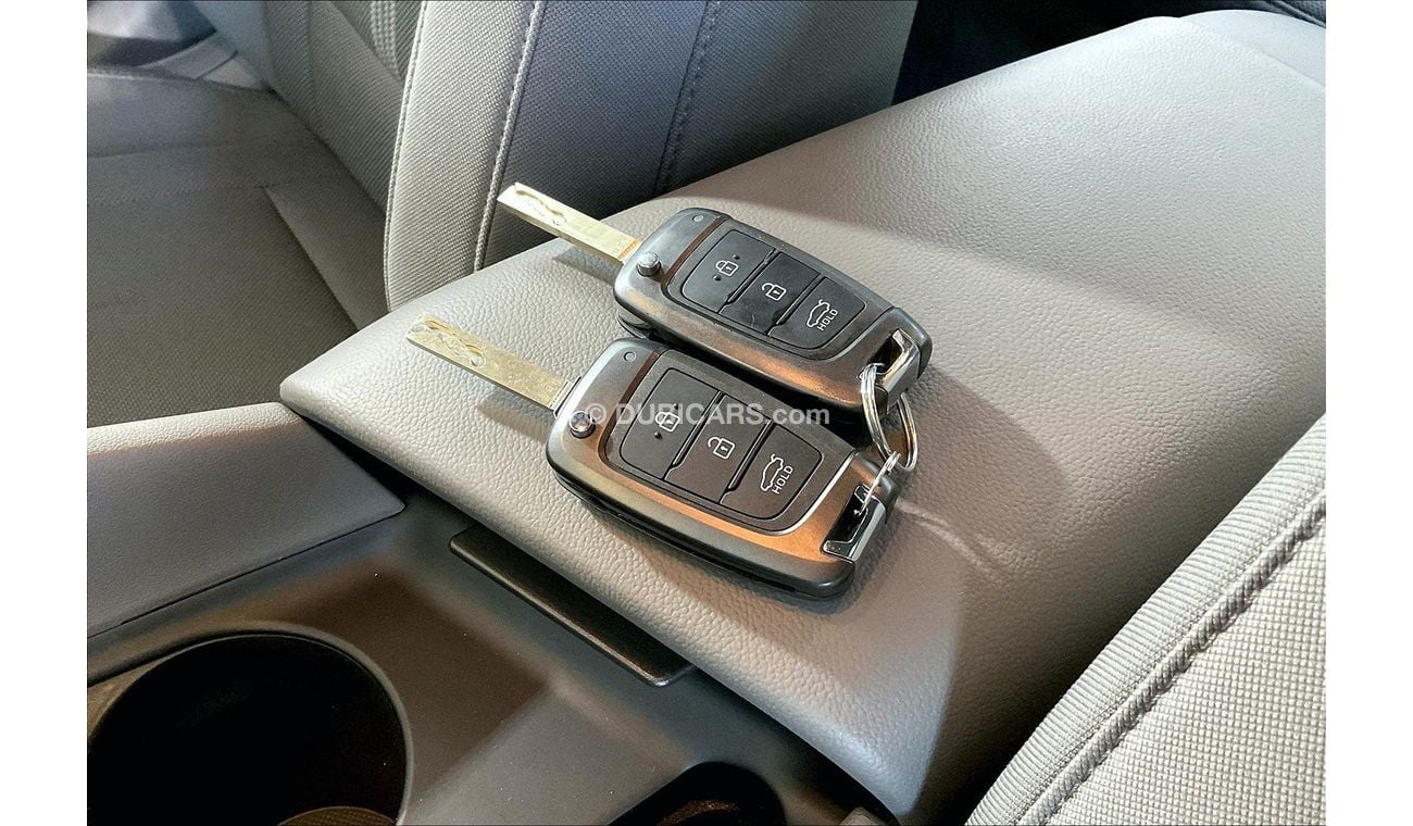 Hyundai Elantra Smart