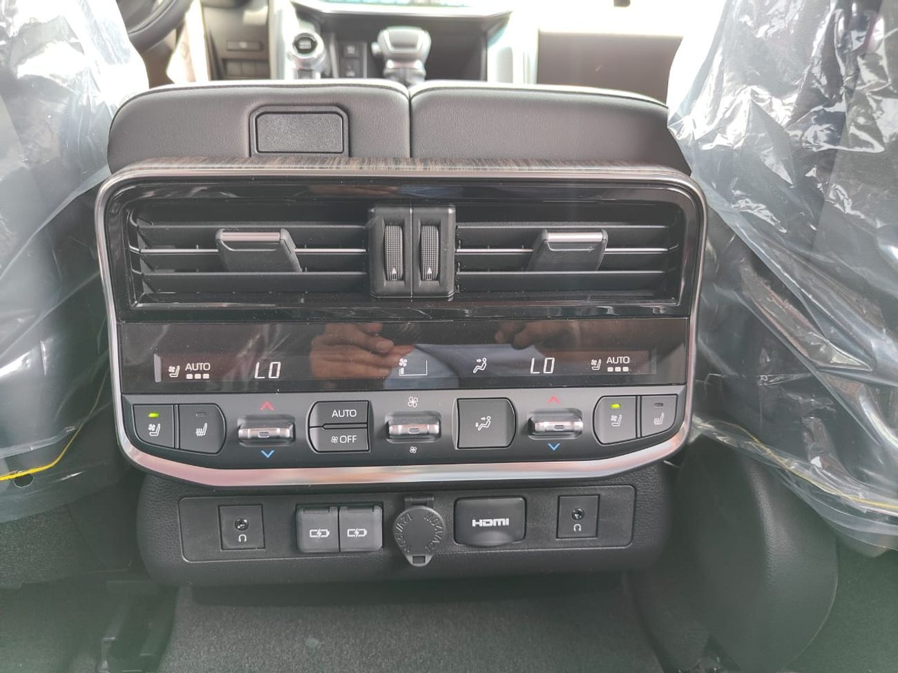 تويوتا لاند كروزر 2025 Toyota Land Cruiser LC300 VXR 3.5L V6 Twin Turbo Petrol A/T 4WD Africa Only