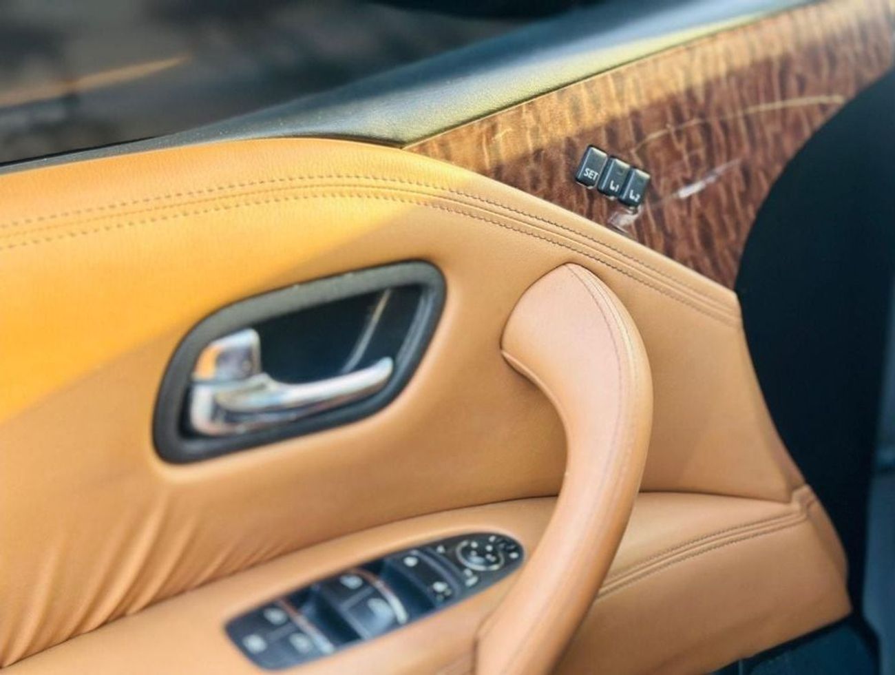 Nissan Patrol LE Platinum 5.6L | Sunroof | Leather Interior | Fog Lights | # 82745