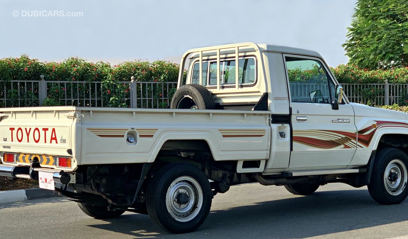 Toyota Land Cruiser Pick Up LX V6 - 2009 - EXCELLENT CONDITION