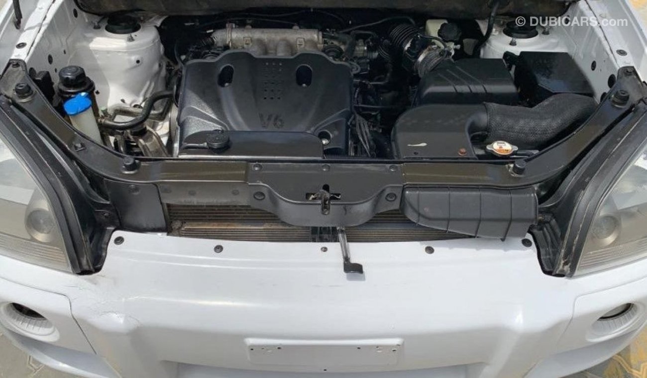 Hyundai Tucson 2008 V6 4x4 Ref#730