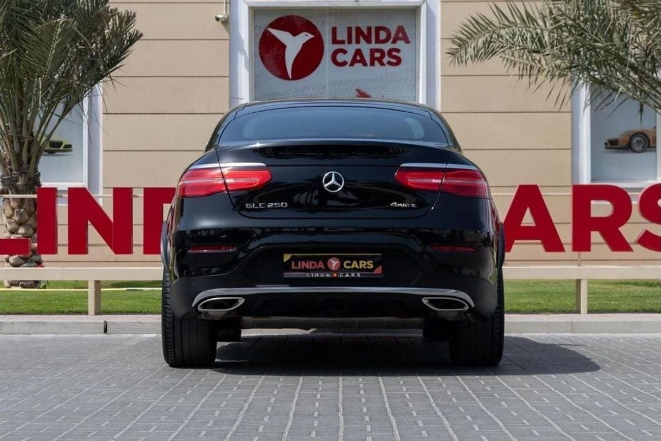 Mercedes-Benz GLC 250 AMG 2.0L Mercedes-Benz GLC250 Coupe AMG 2019 GCC under Warranty with Flexible Down-Payment.