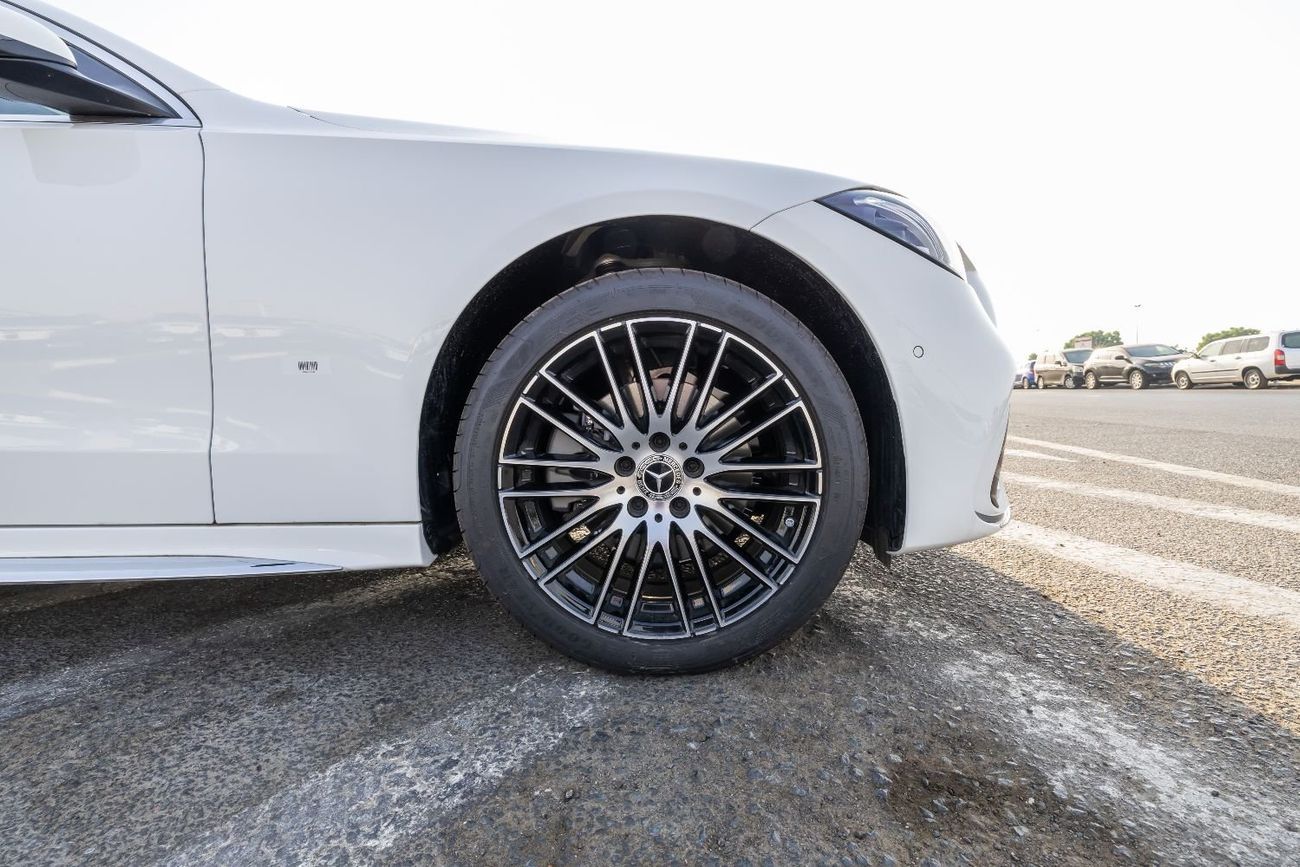 Mercedes-Benz C 200 MERCEDES BENZ C200L SPORT 1.5T FULL OPTION MODEL 2025