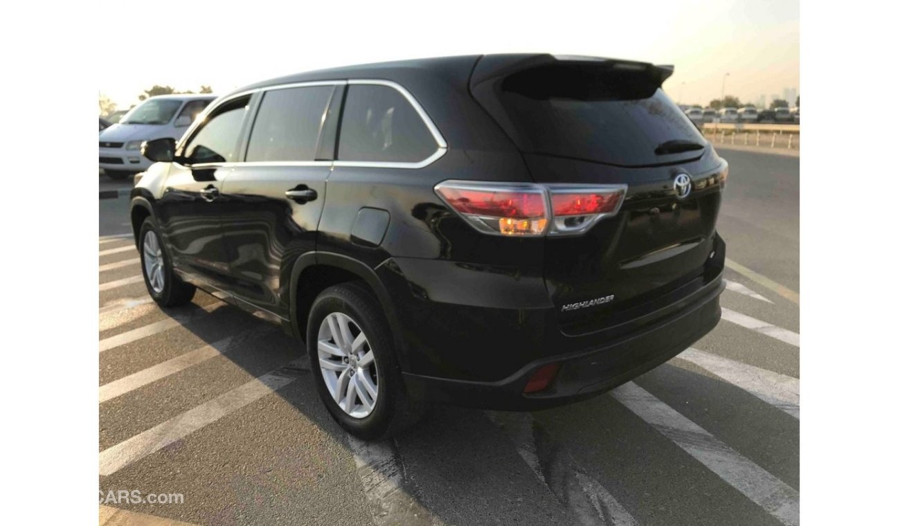 Toyota Highlander 2015 Toyota Highlander LE MID OPTION