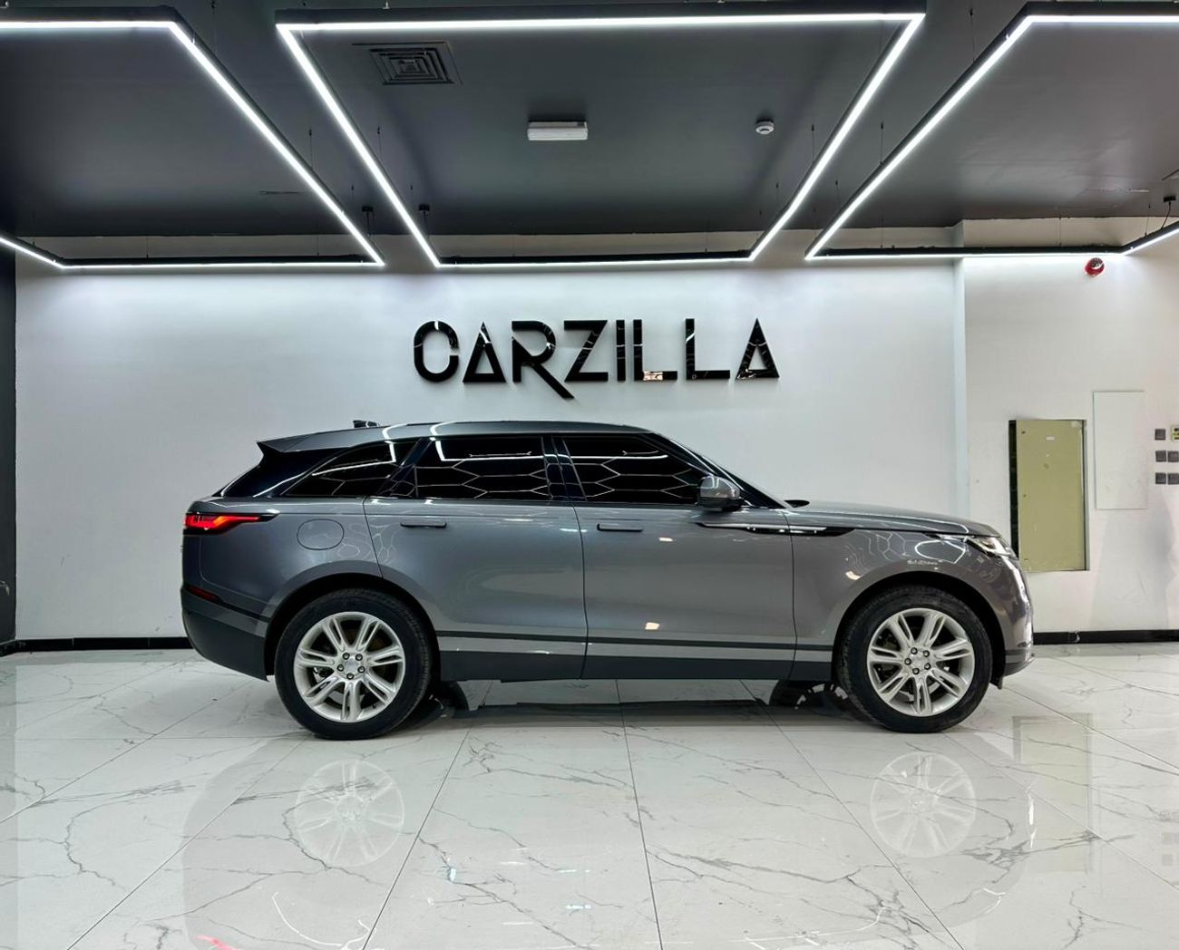 لاند روفر رينج روفر فيلار P250 SE 2.0L