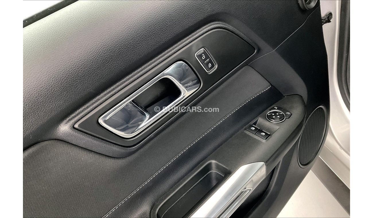 Ford Mustang Standard