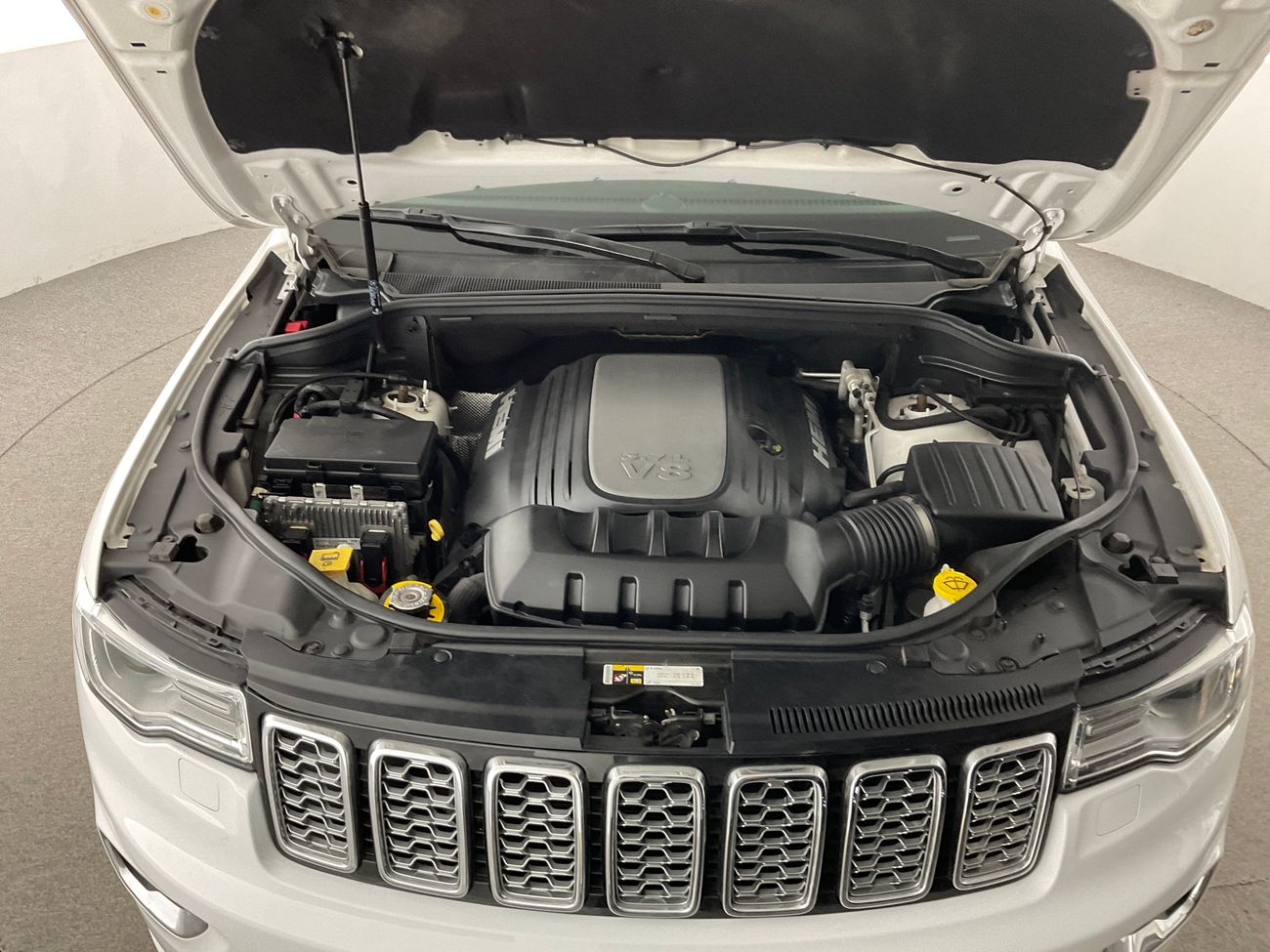 Jeep Grand Cherokee Overland | National Day Celebration | Guaranteed Warranty | 0 Down Payment