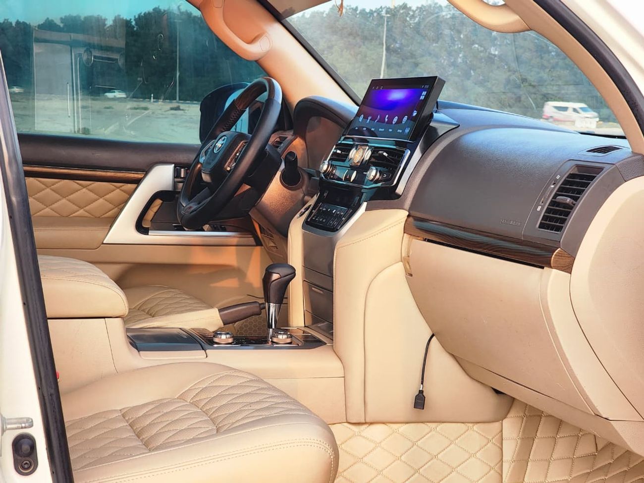 Toyota Land Cruiser GXR V8 MODEL 2014 UPGRADE 2024