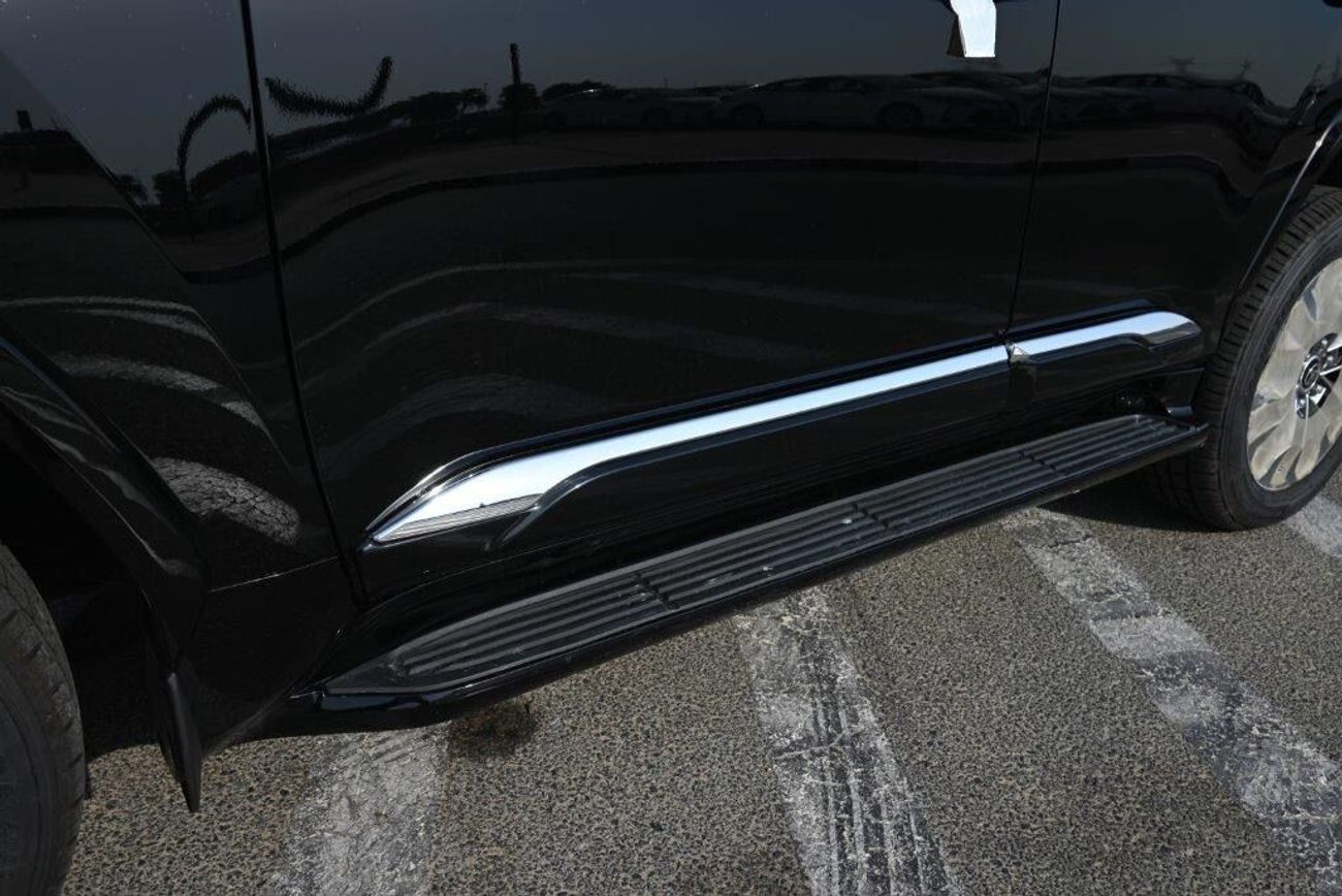 Toyota Land Cruiser 300 VX+ V6 3.3L DIESEL 7-SEATER AT