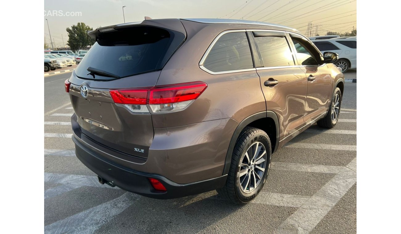 تويوتا هايلاندر 2017 Toyota Highlander XLE Full Option  - Rare Brown Color