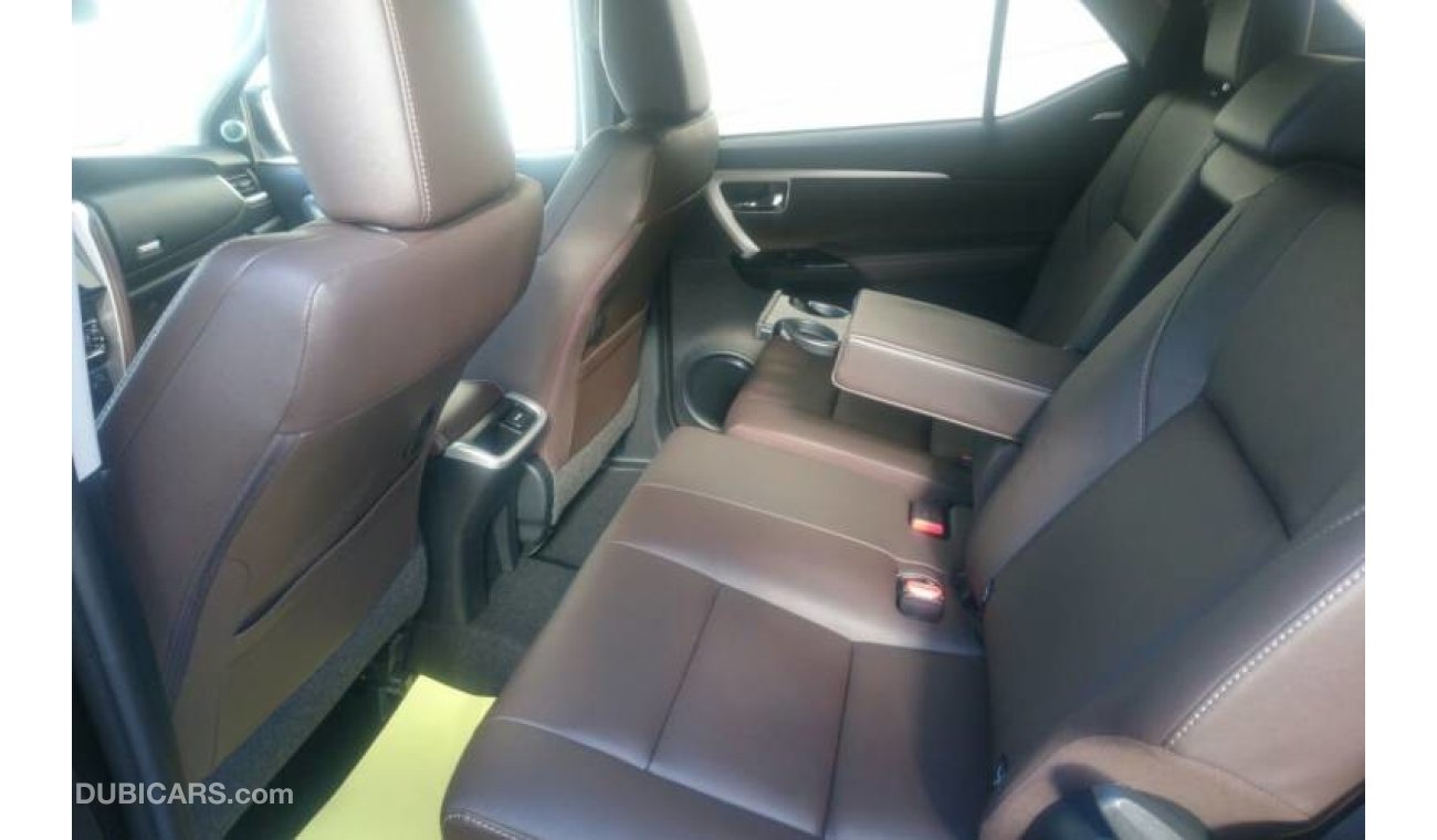 Toyota Fortuner Diesel 2.4L AT 2019 Model 4X4 Full ( EXPORT ONLY)