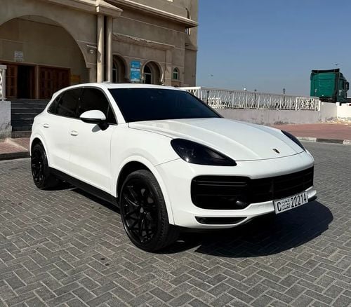 Porsche Cayenne STANDARD LOW MILEAGE + 1 YEAR SERVICE CONTRACT