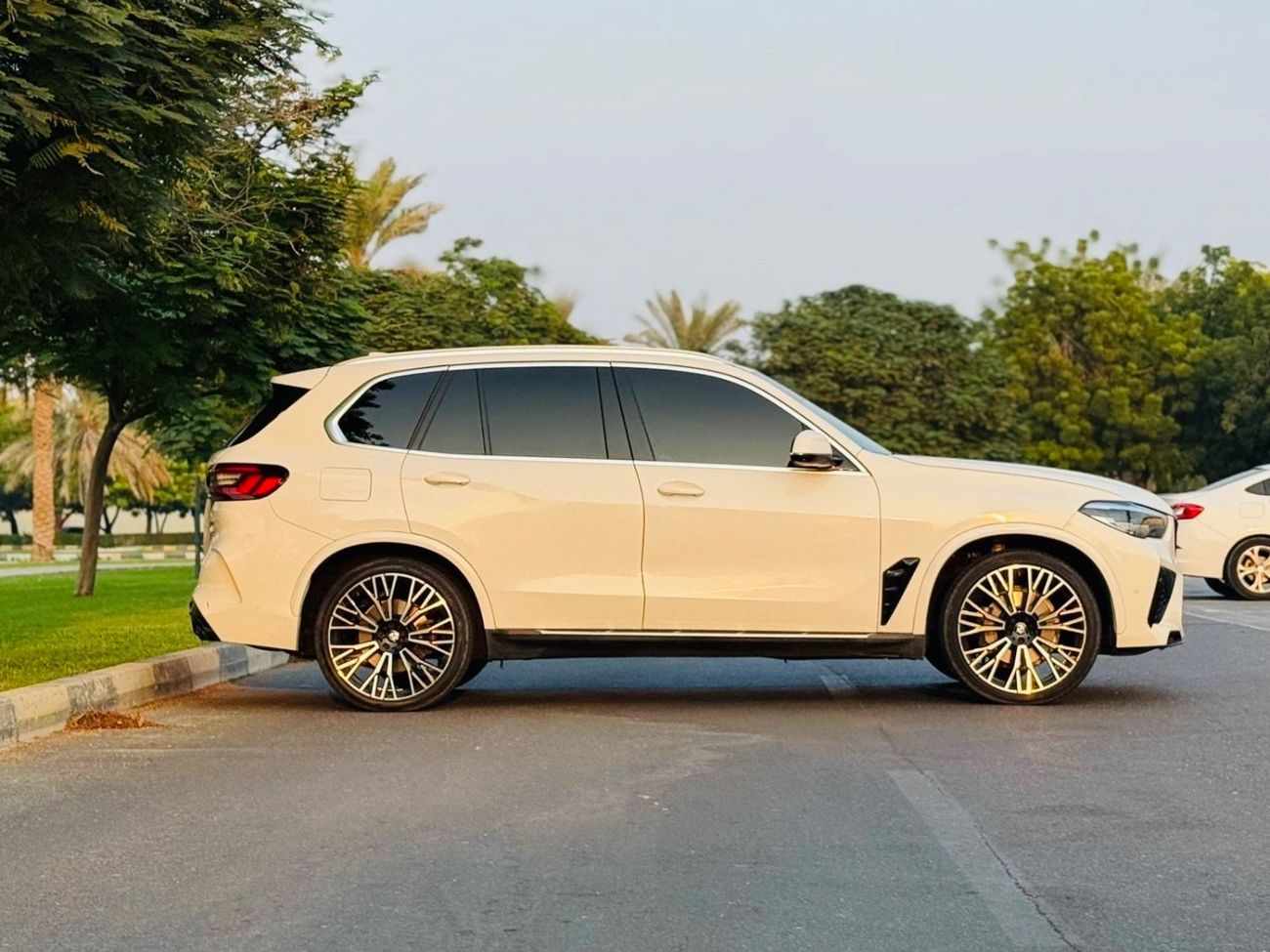 بي أم دبليو X5 40i Exclusive 3.0L