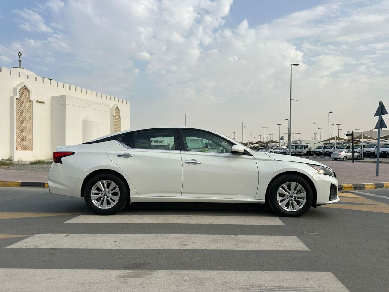 نيسان ألتيما