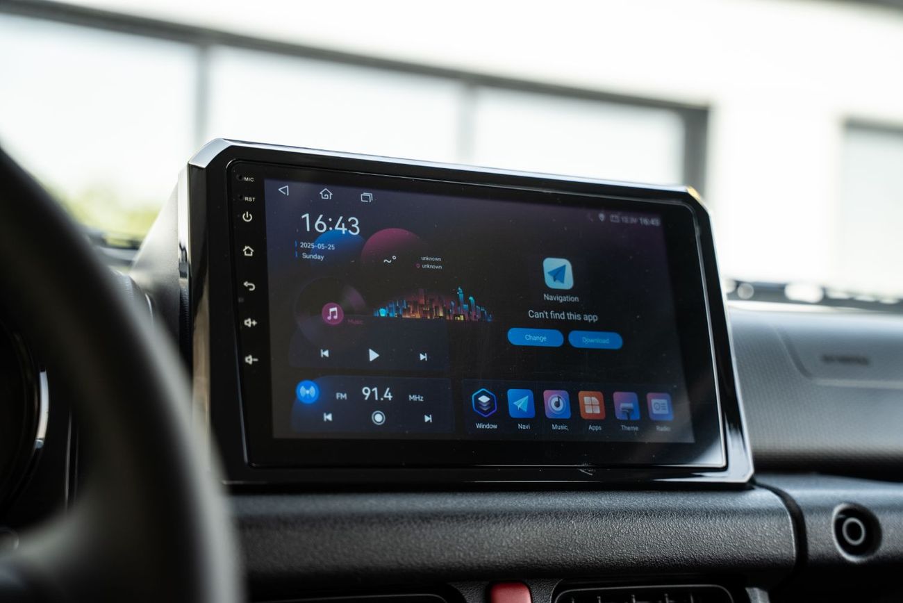 سوزوكي جيمني 1.5L GLX (A/T)