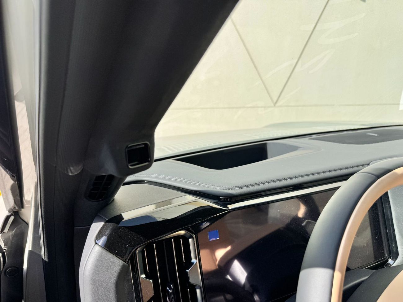 بي واي دي ليوبارد 8 Smart and Brave Flagship Edition (7 Seats) - Electric Side Step -  2025 Brand New (Export)