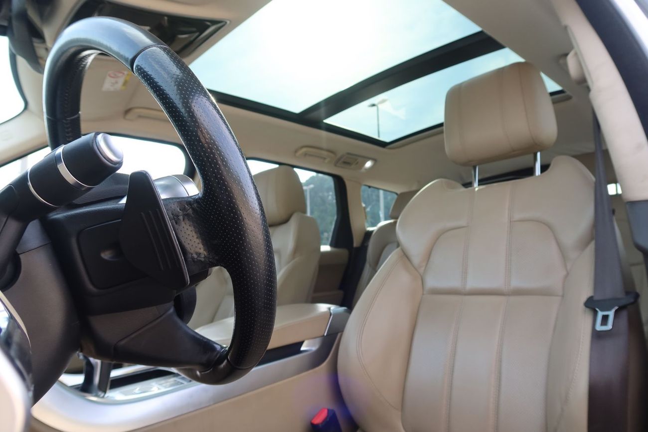 Land Rover Range Rover Sport SE 3.0L