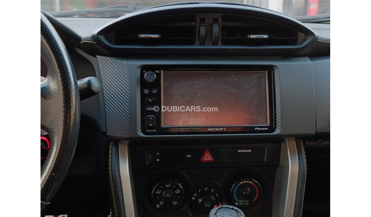 Scion FRS GT86 / REGISTERATION / INSURANCE FREE  (LOT # 9746)