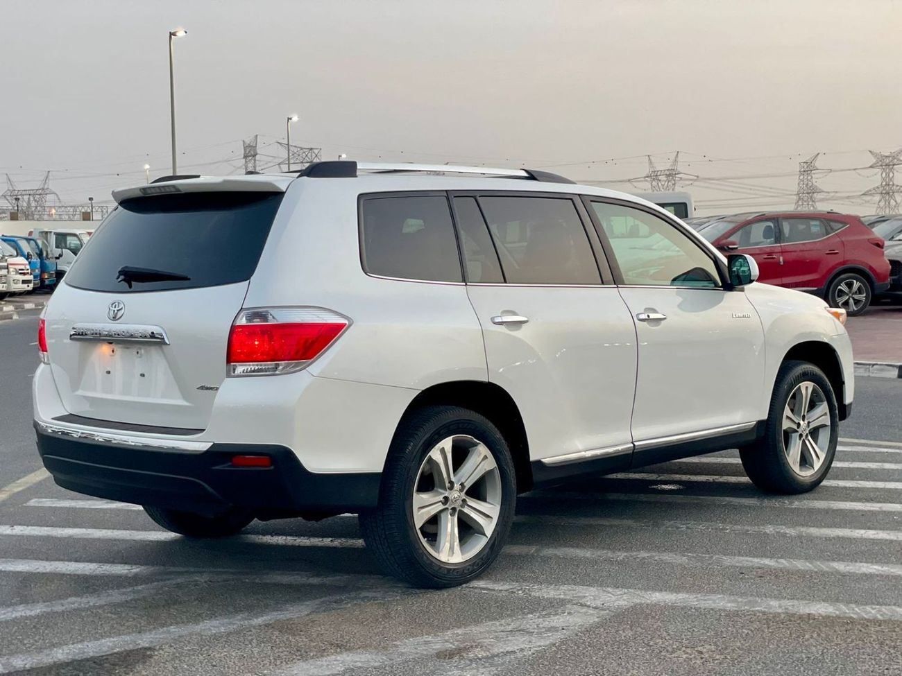 Toyota Highlander 2012 Toyota Highlander Limited Edition Full Option - Sunroof Push Start - 3.5L V6 AWD 4x4 - Full 7 S