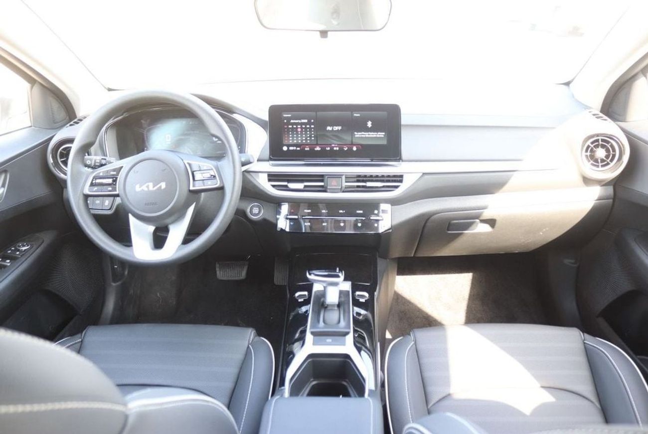 Kia K3 1.5L, PUSH START, LEATHER SEAT, SUNROOF,CRUISE CONTROL, MODEL 2025 CHINA SPECS