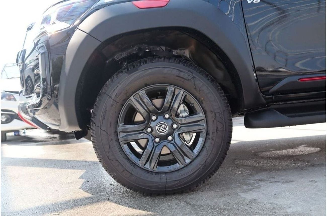 Toyota Hilux 2025 TOYOTA HILUX 4.0 V6 PETROL TRD LINE **EXPORT ONLY**التصدير فقط خارج الخليج**