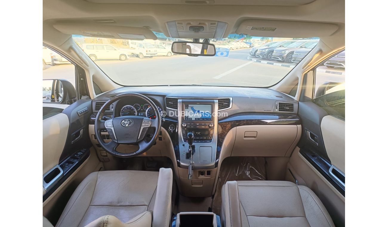 Toyota Alphard 2.4L PETROL FRONT POWER SEATS & LEATHER SEATS / SUNROOF (LOT # 96613)