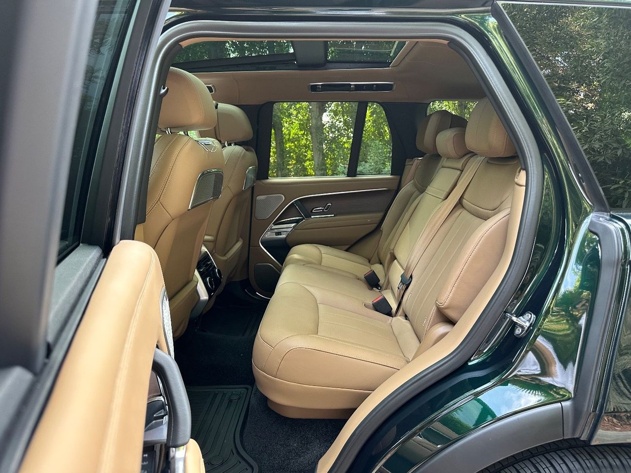 Land Rover Range Rover 2024 | Vogue P350 Autobiography | Diesel | 3.0L V6 | 345 HP | EU Specs | Full Option | 16K KM | Perf