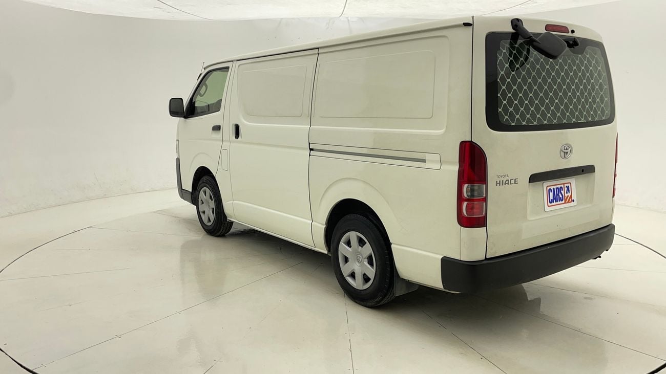 تويوتا هاياس GL STANDARD ROOF PANAL VAN 2.7 | بدون دفعة مقدمة | اختبار القيادة في المنزل