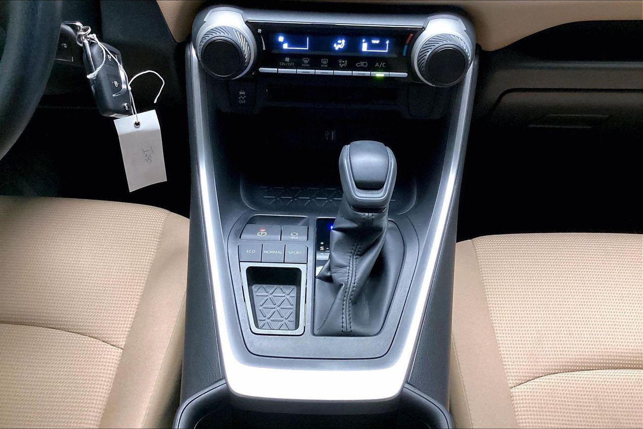 تويوتا راف ٤ EX | National Day Celebration | شامل الضمان | 0 ﺪﻔﻋﺓ ﺃﻮﻟﻯ