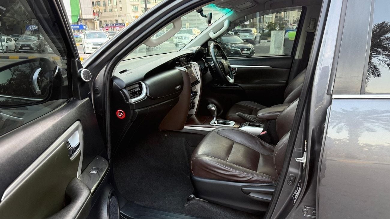 تويوتا فورتونر Crusade Right Hand Drive Automatic 4x4