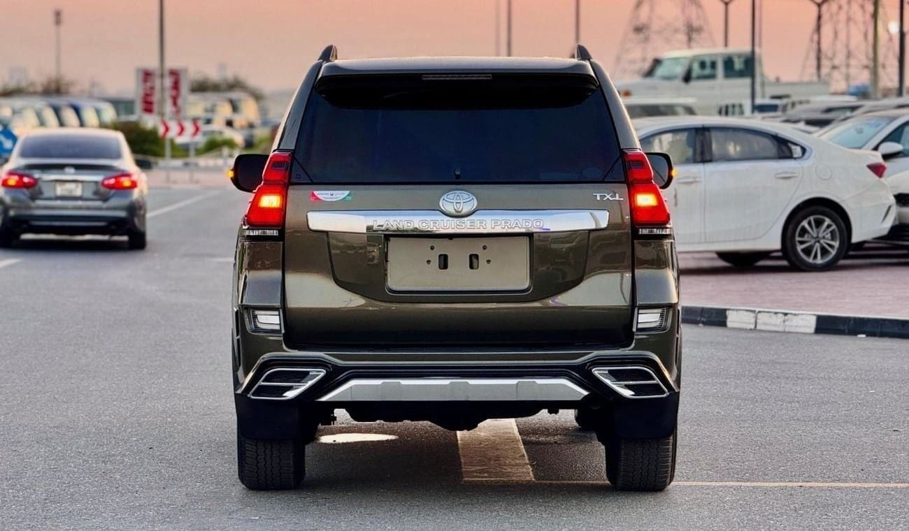 تويوتا برادو LIMGENE BODY KIT | SUNROOF | 2017 | RHD | 2.8L DIESEL | AT | PREMIUM CONDITION