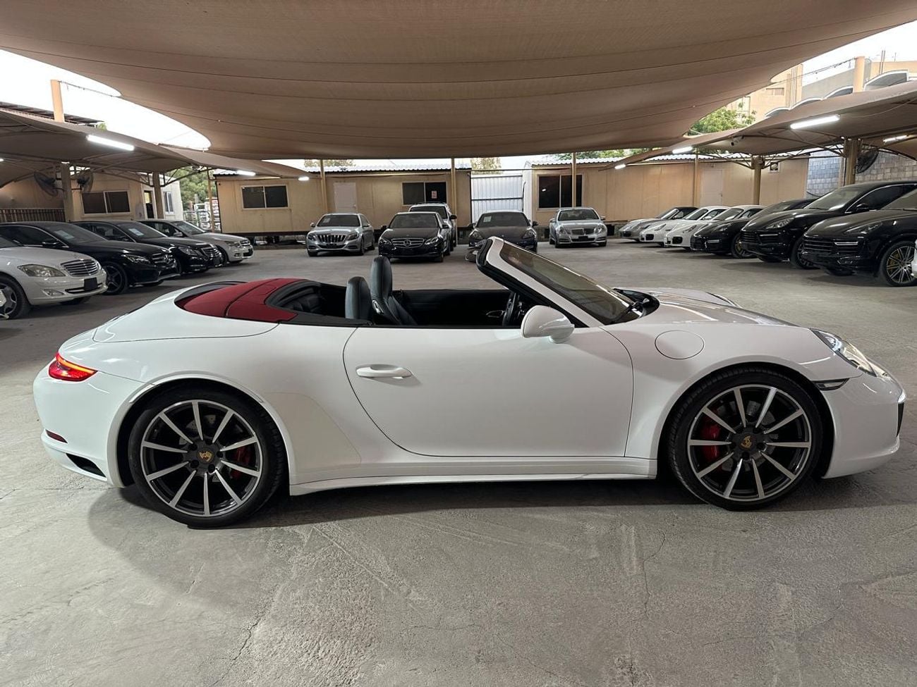 Porsche 911 PORSCHE 911 CARRERA 4S CABRIOLET 2017 | FULL SERVICE HISTORY | TWO KEYS | SPORTS EXHAUST SYSTEM