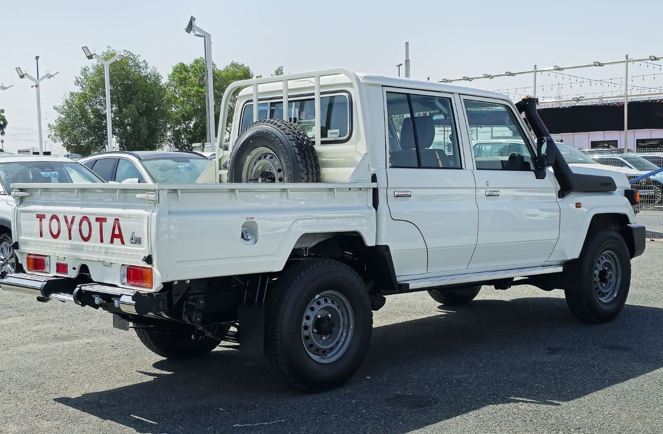 تويوتا لاند كروزر بيك آب TOYOTA LC 79 DOUBLE CABIN DIESEL 2.8 M/T - STD - E - 2025