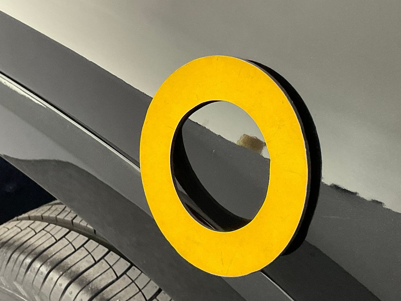 ميتسوبيشي باجيرو GLS Midline w/sunroof | شامل الضمان | 0 ﺪﻔﻋﺓ ﺃﻮﻟﻯ