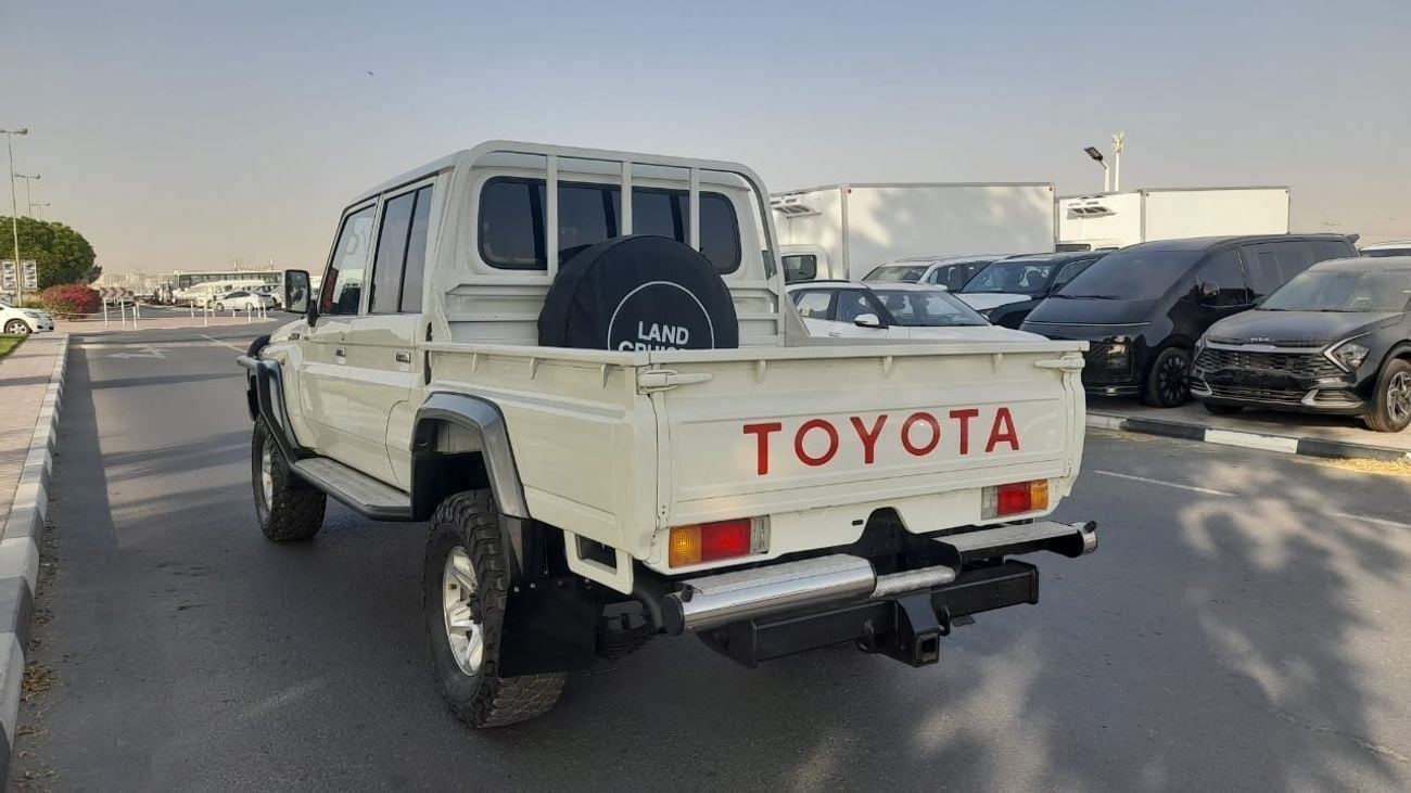 Toyota Land Cruiser Pick Up Pick up dual cab 4.5 V8 1VD diesel manual low kms Right-Hand drive