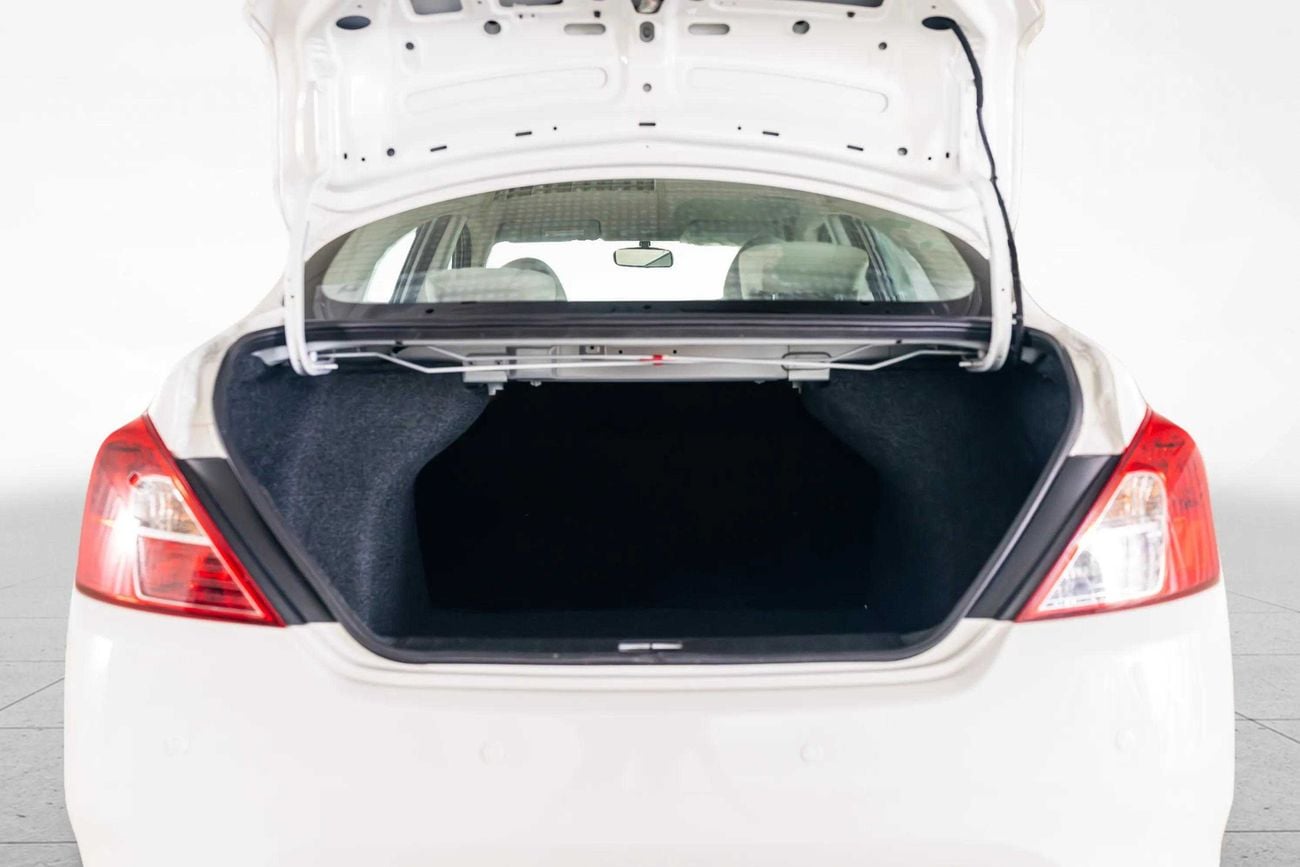 نيسان صني SV 1.5