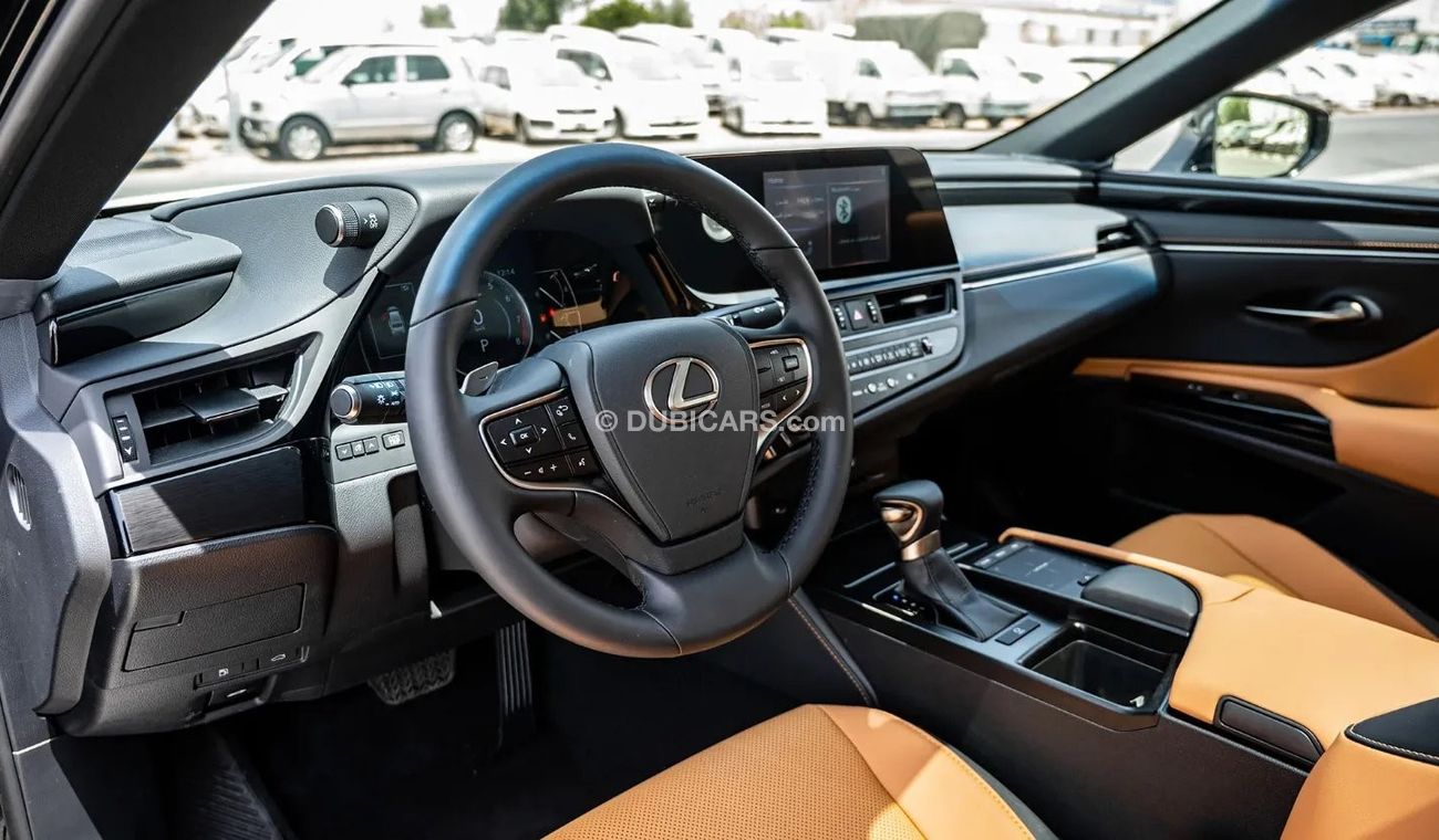 لكزس ES 250 17" ALLOY, 10 SPEAKER PIONEER, 8" TOUCH DISPLAY, SUNROOF, REAR CAM, LEATHER SEATS